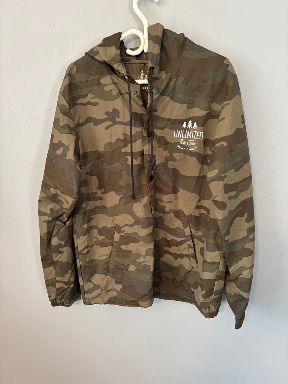 The Unlimited Men's Hooded Camo Raincoat - Green Camouflage